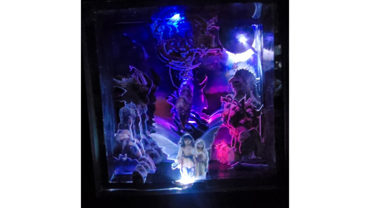 Ultimate & Twisted Ultra-Tech Light Boxes